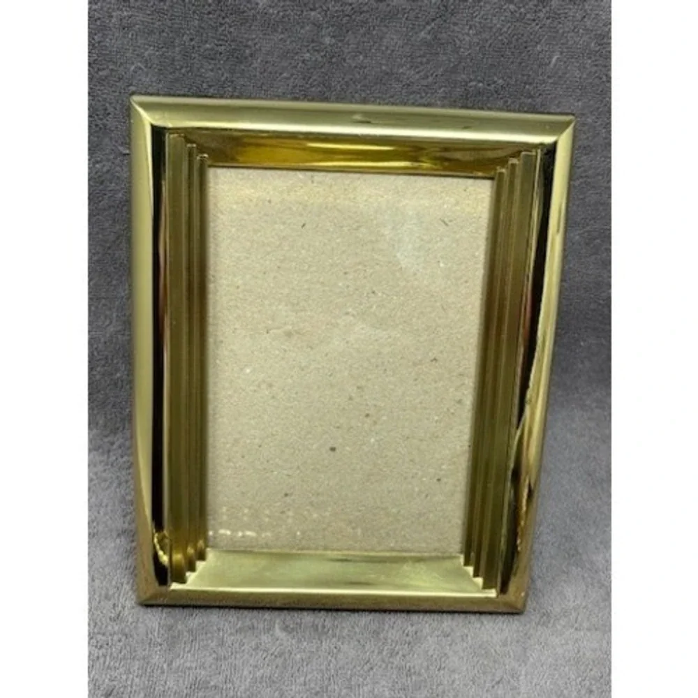 Vintage Gold Tone 5x7 Picture Frame Desk Tabletop Easel Display Home Decor